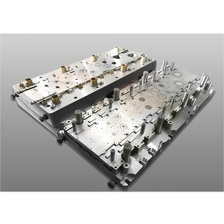 ACコンプレッサーモーター用複列順送金型